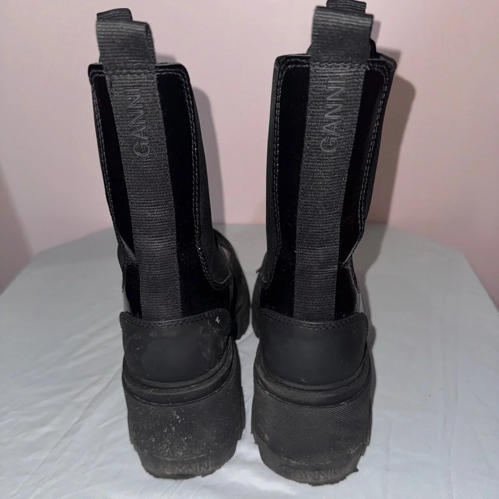 GANNI Cleated Heeled Mid Chelsea Boots in Black Naplack GUC - Picture 6 of 14